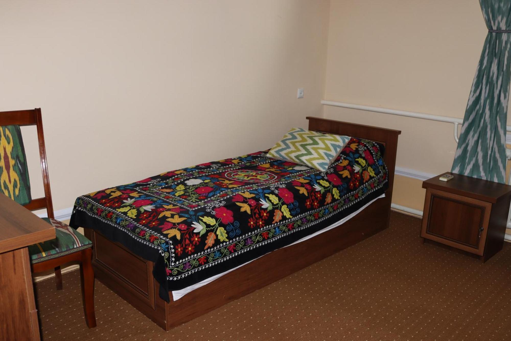 Guest House Ikathouse Marghilon Bagian luar foto