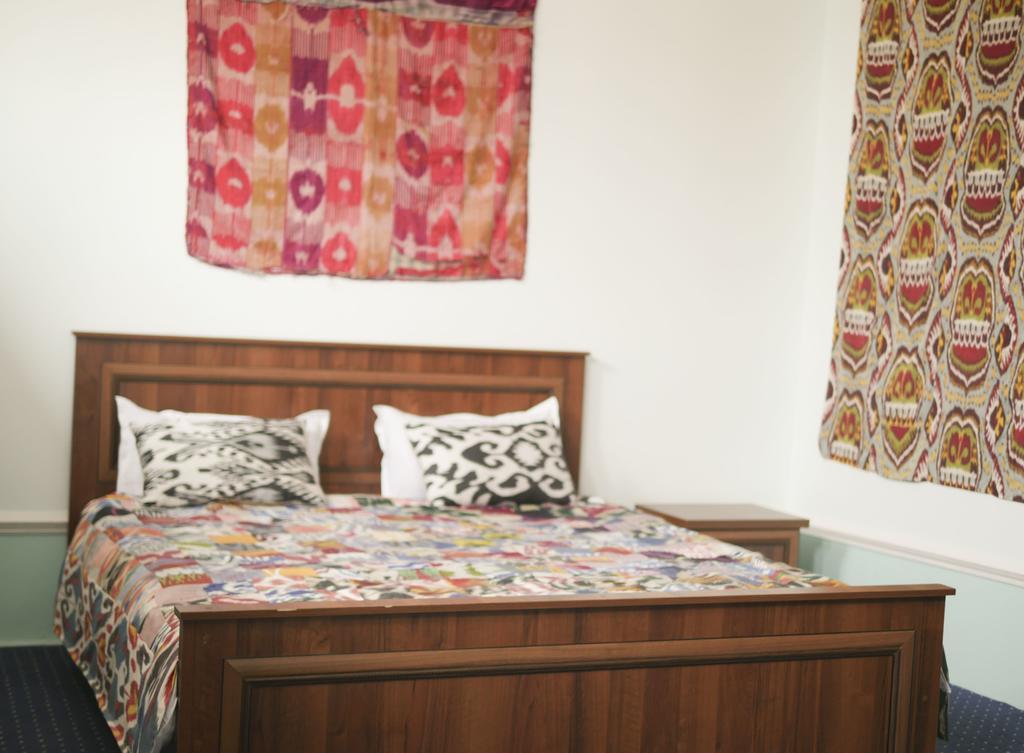 Guest House Ikathouse Marghilon Bagian luar foto