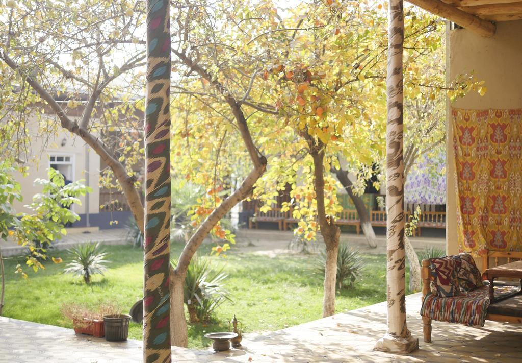 Guest House Ikathouse Marghilon Bagian luar foto